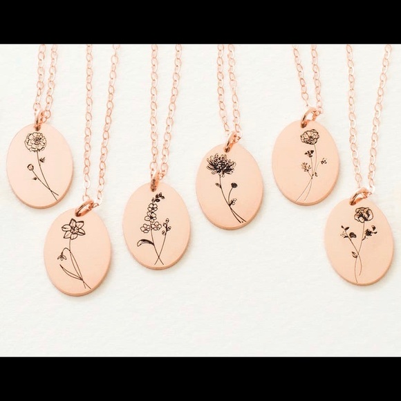 Rose Gold Necklace with Birth Flower w/ Giftbox - Picture 2 of 5